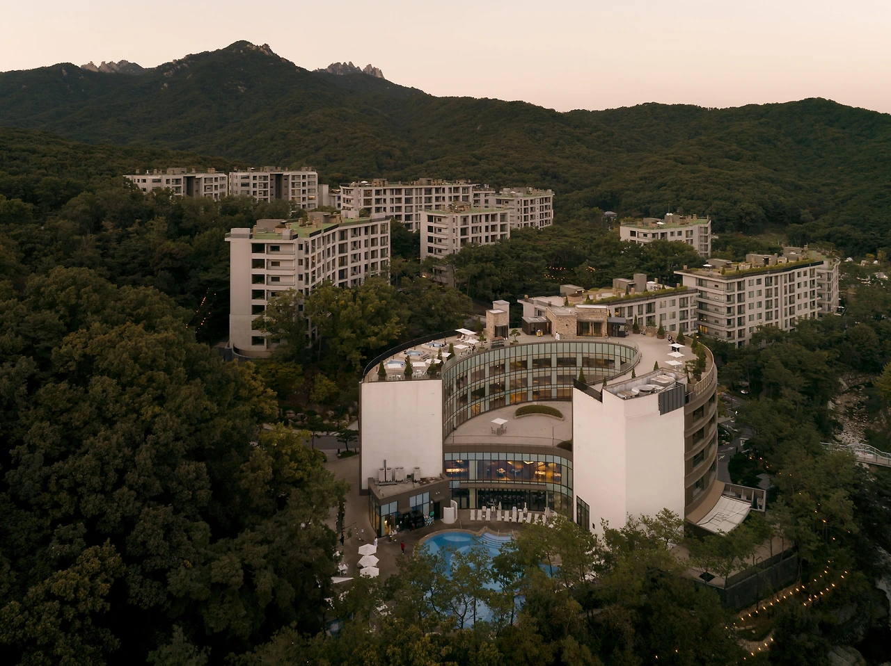 1_서울신상호텔_안토 (1).jpeg