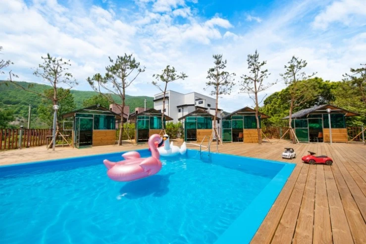 kids-pool-main.jpg?w=740&ssl=1