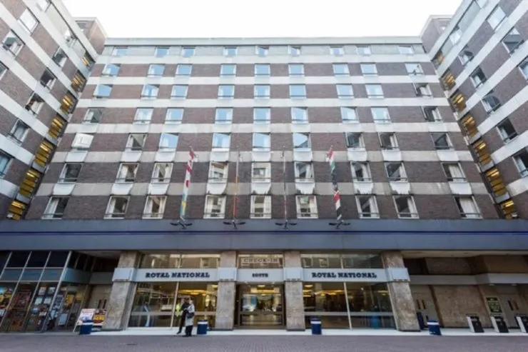 r-1-1024x682.jpg?resize740%2C493ssl1