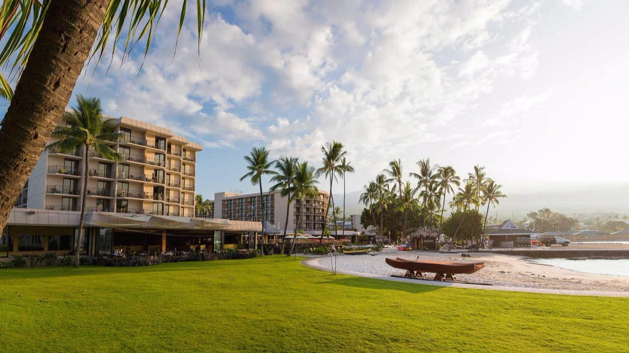 koacy_phototour44.jpg?interpolation=progressive-bilinear&amp;downsize=*:423px