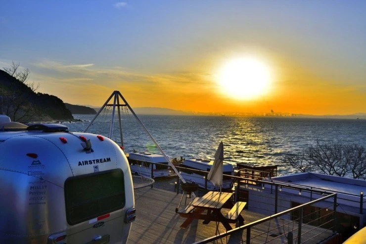 glampingncaravan-3-1.jpg?w=740&ssl=1