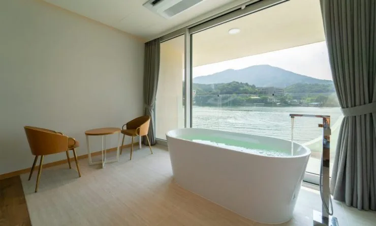 s4-2-1024x614.jpg?resize740%2C444amp;ssl1