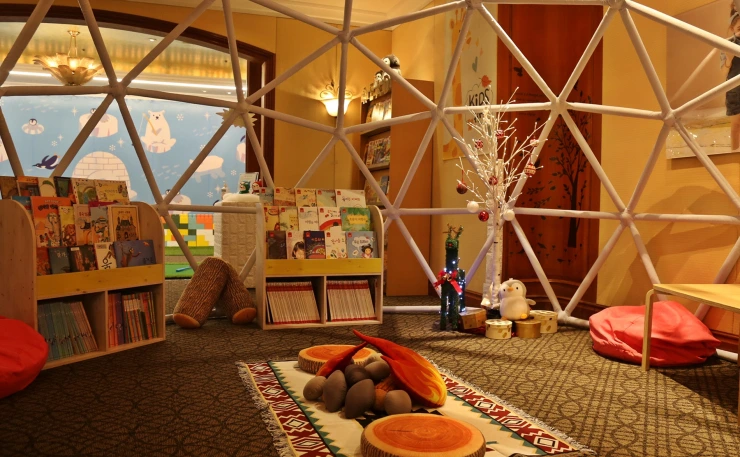 family-lounge.jpg?resize740%2C457ssl1