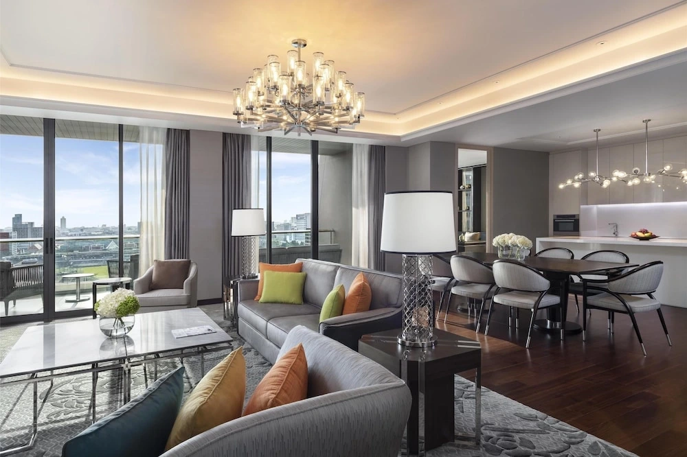 룸피니공원근처방콕호텔_신돈 템핀스키 호텔 방콕_8.JPG