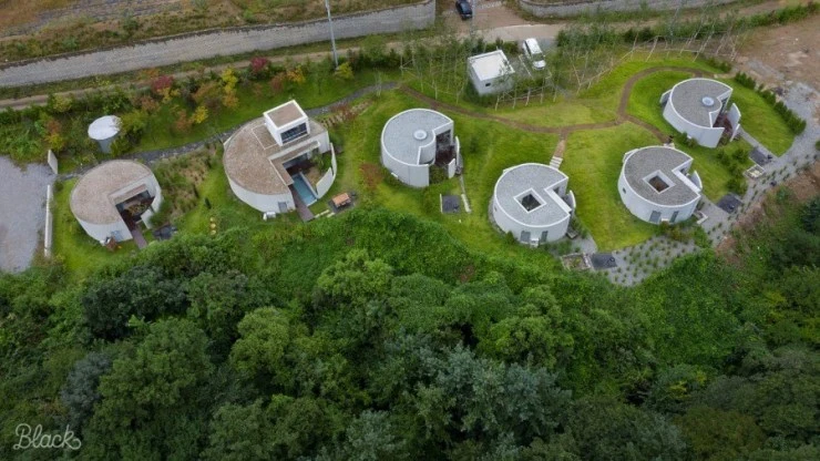 %EB%9D%BC%EC%9A%B4%EB%93%9C%EC%99%B8%EA%B4%801.jpg?w740ssl1