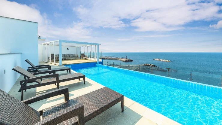 b-17.jpg?resize740%2C416ssl1