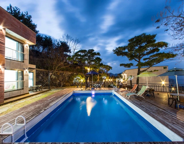 02_거제 쏠베르펜션 2.jpeg