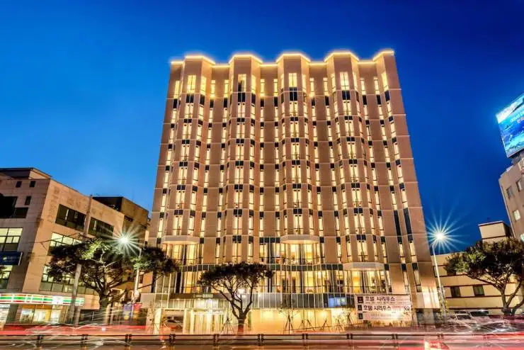 a686e5e602b55400a2733c2742678724.jpg?resize740%2C494amp;ssl1