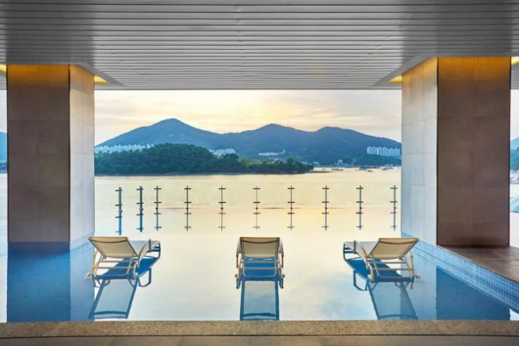 b-pool-1.jpg?w=740&ssl=1