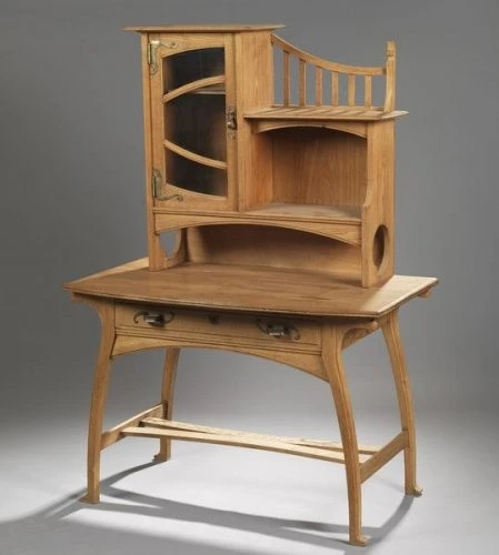 6_desk.jpg?type=w740