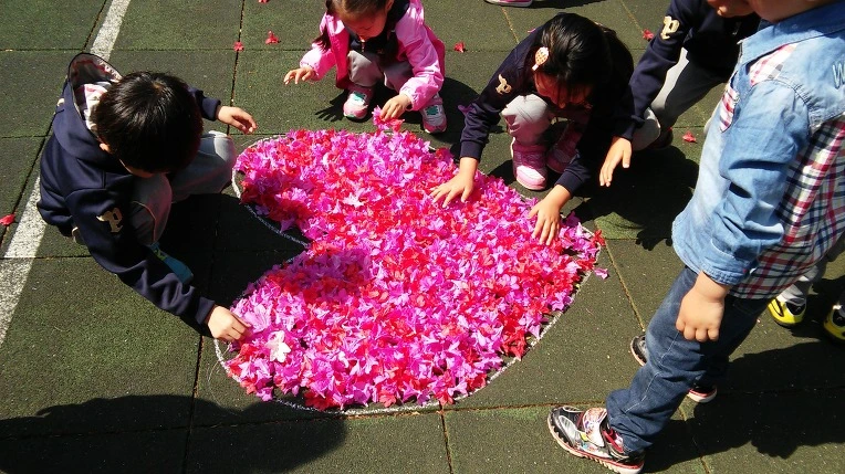 241C3F4156528524205A19