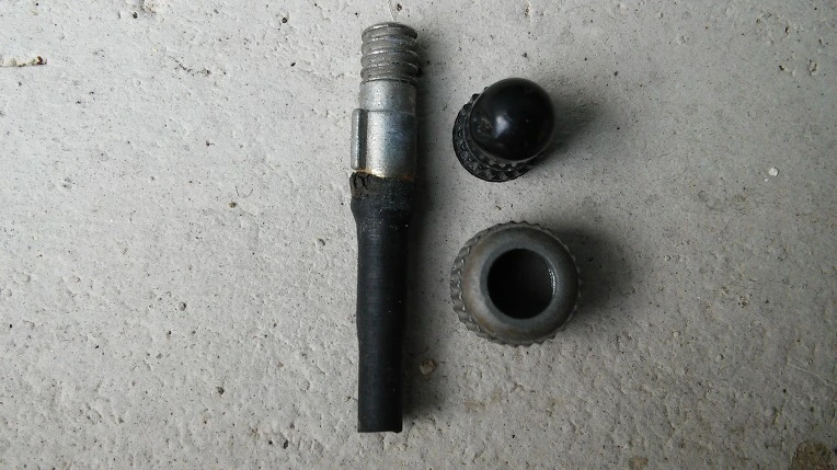 240A1B425765F57837B00F