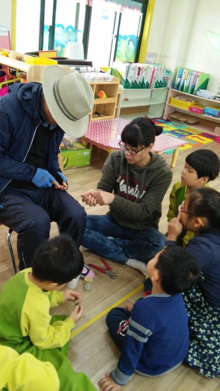 211CBD44560E045214E03B