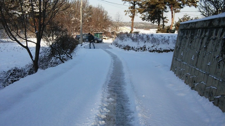 275EA135588403A1102BAF