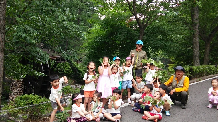 2116CD345594E9201CDC18