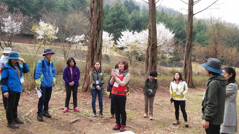 2410DD4F570965E1216D6B