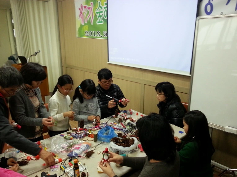 2749EE49547F945622DAD4