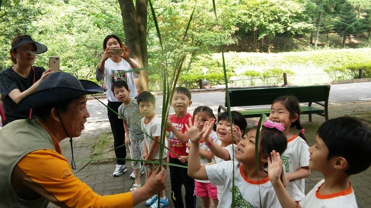 237A27355594E881075E13