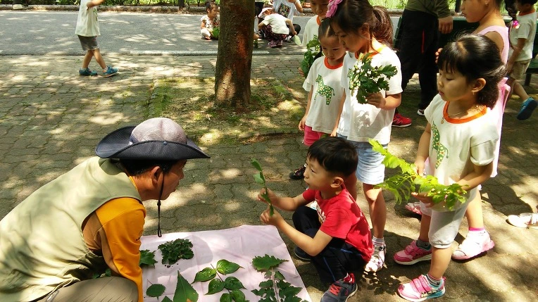 221AE8345594E91419EDB2