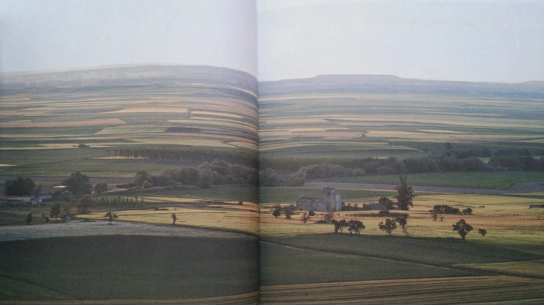 25250546577DE4640FB8BD