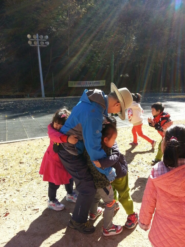 257673335631AD58287087