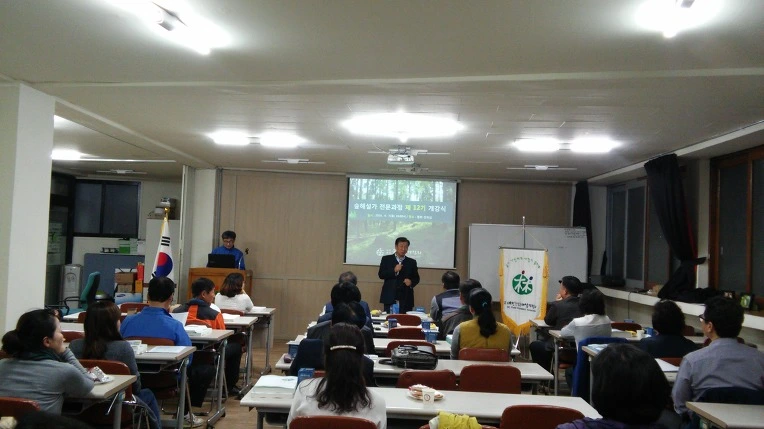 2207034857072777023F81