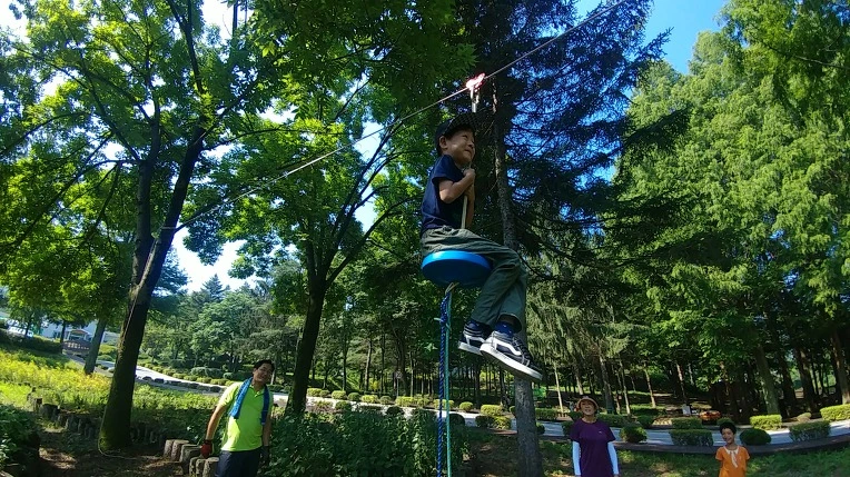 998C313F5B57BC6C104371