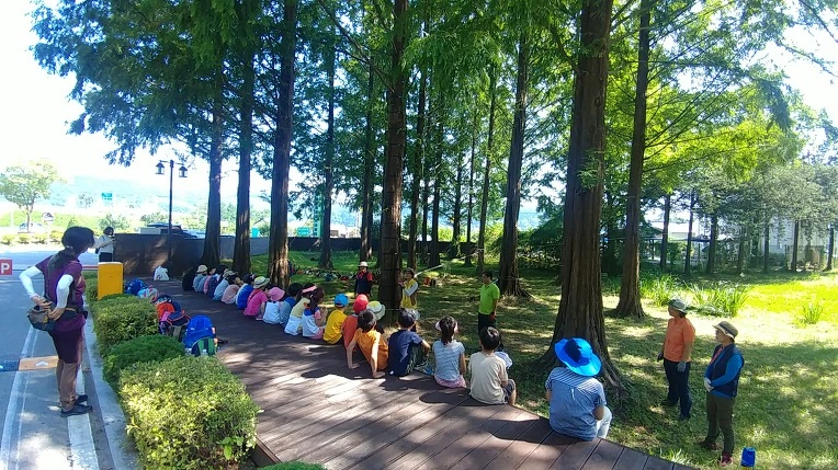 9967F53C5B57BC590CD12C