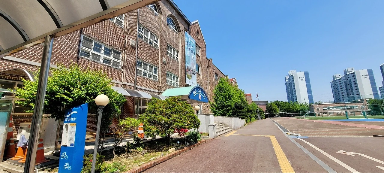 KakaoTalk_20220505_211134936_03.jpg?type=w1600