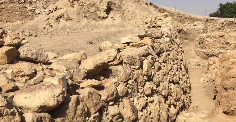 9969F0485D9A2B95033AEB