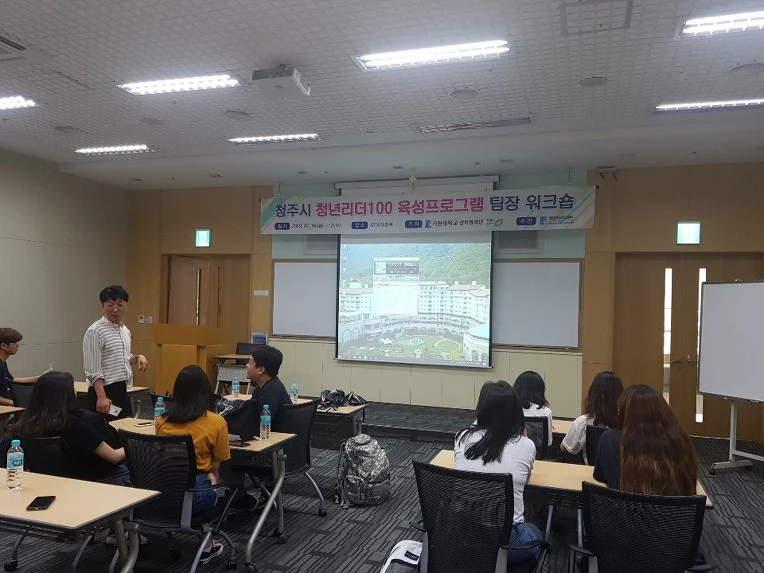 9935E0465D2F11EB08832D