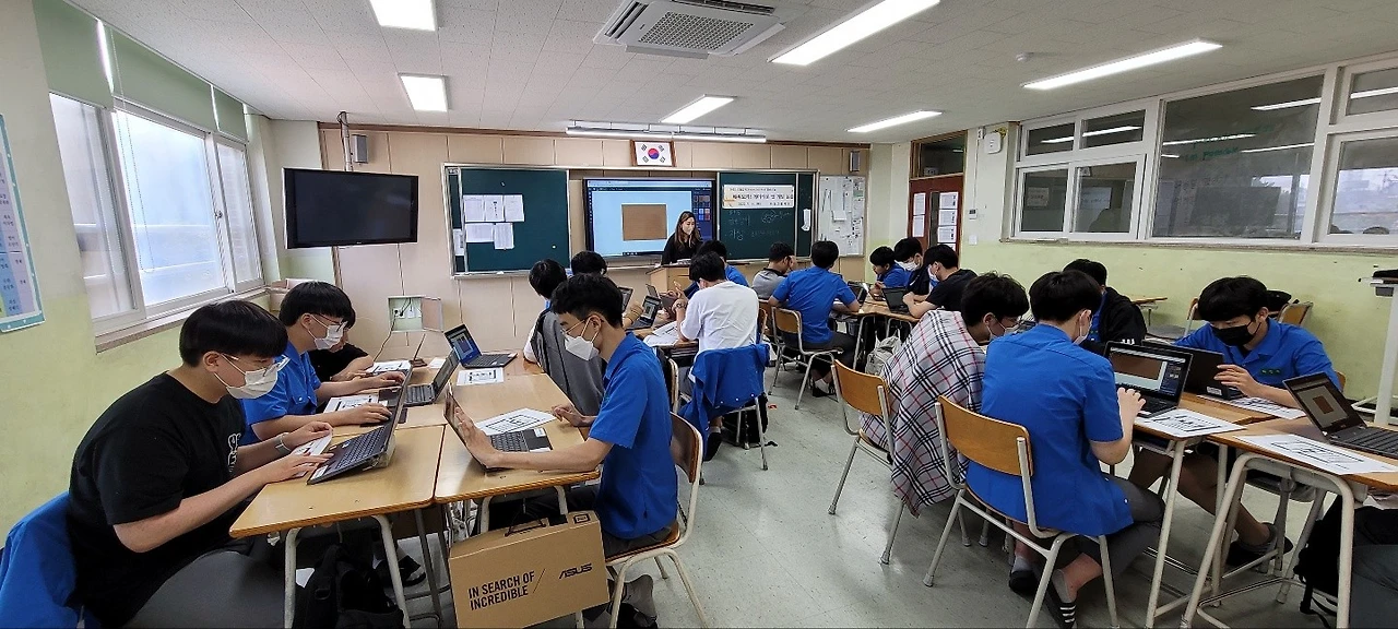 KakaoTalk_20220714_164208737_05.jpg?type=w1600