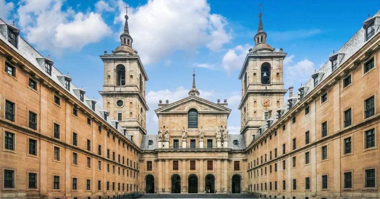 elescorial2.JPG