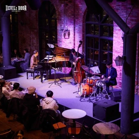 XrCqHGMoUVpE4k71zZm2x2bFObA