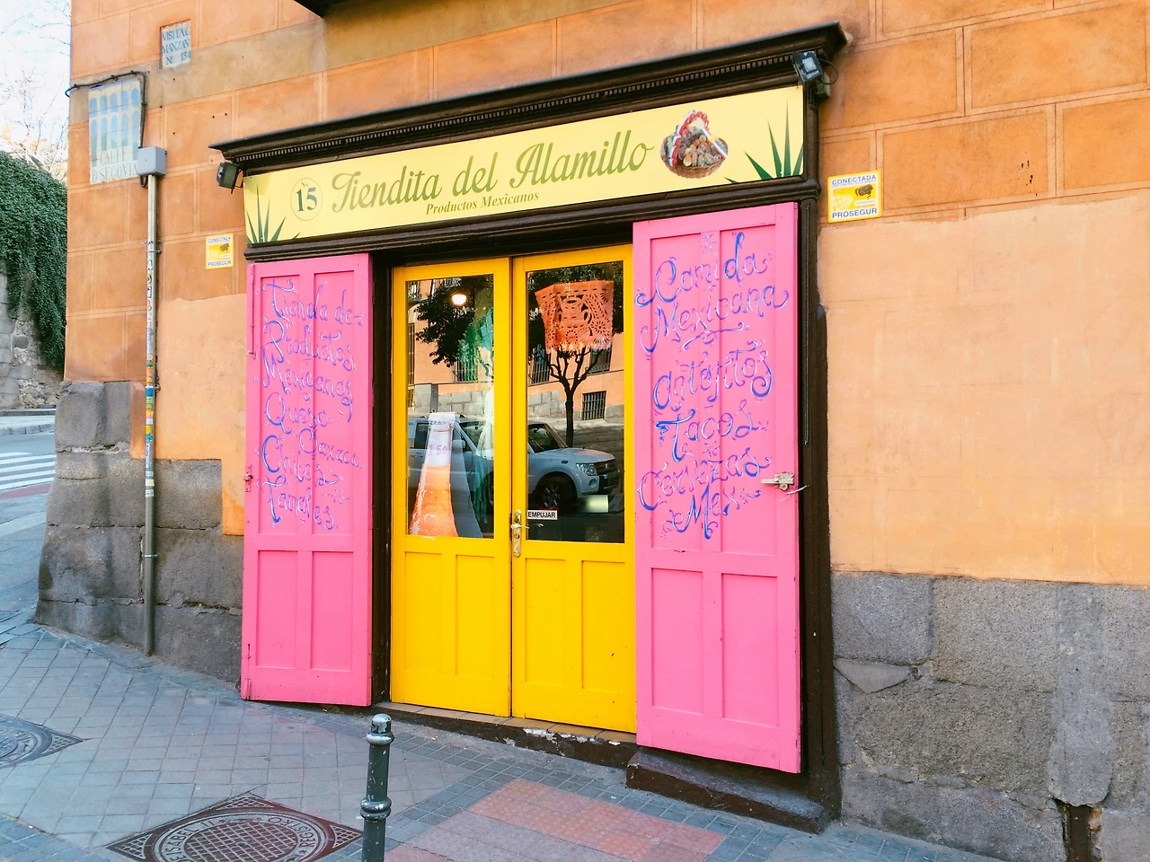 160308 Madrid walking tour 2016-03-08 128.JPG