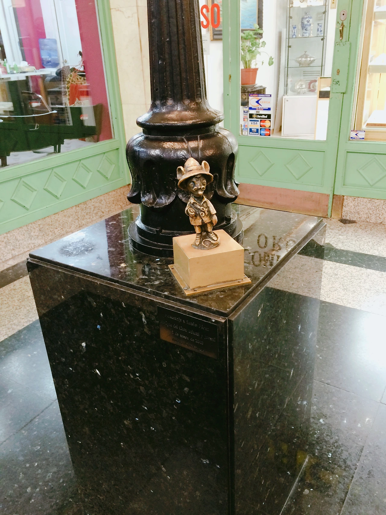 160308 Madrid walking tour 2016-03-08 014.JPG