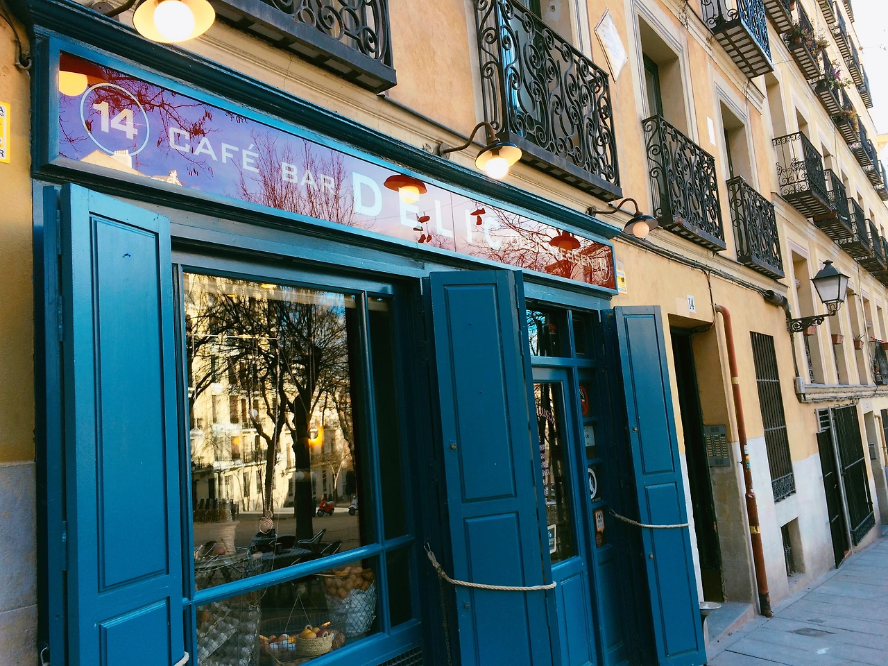 160308 Madrid walking tour 2016-03-08 134.JPG