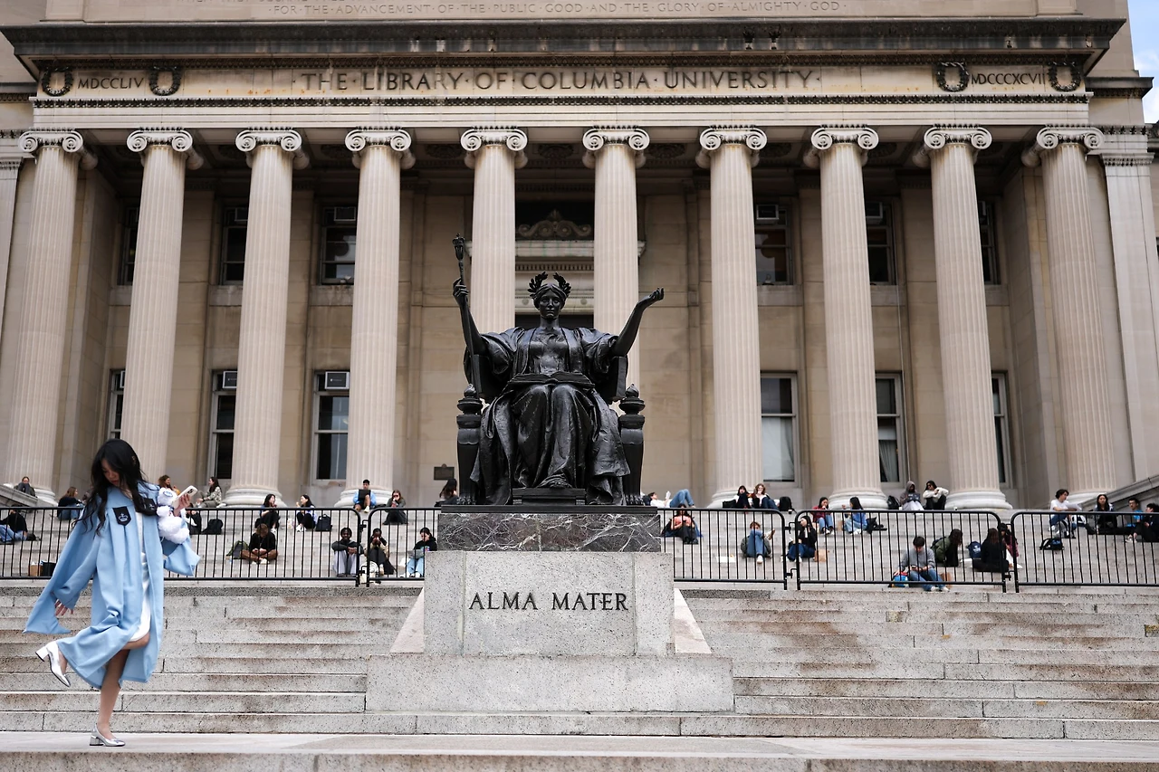 gettyimages-2209732283.jpg?quality=90&strip=all&crop=0%2C0%2C100%2C100&w=2400