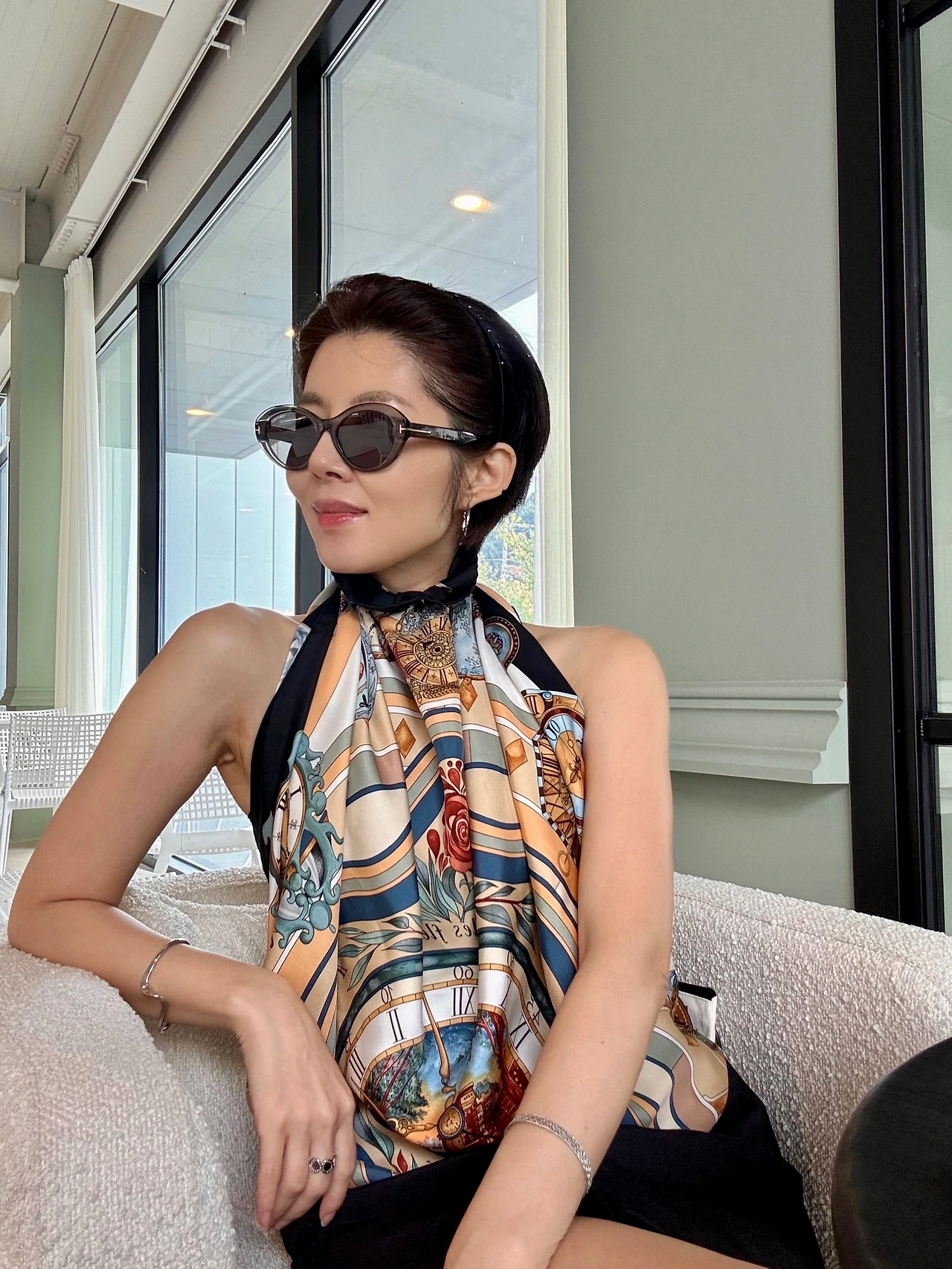 페어리스타 김지우대표 스카프 활용법5.jpeg