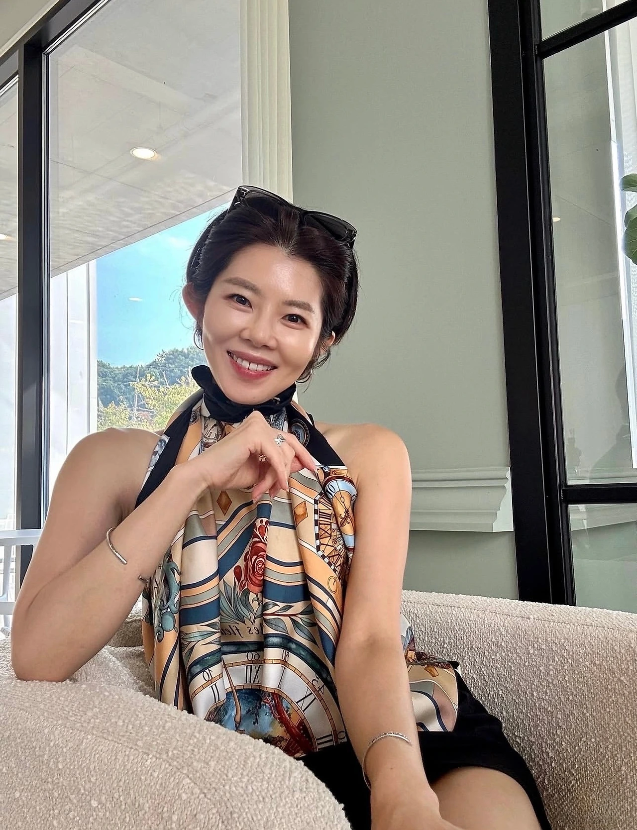 페어리스타 김지우대표 스카프 활용법 4.jpeg