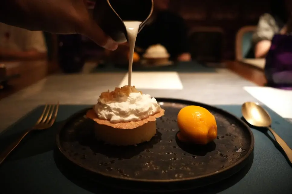 The_Mews(4)_%EB%A7%9D%EA%B3%A0_%EB%9D%BC%EC%9D%B4%EC%8A%A4_%EB%8F%94.JPG?type=w966