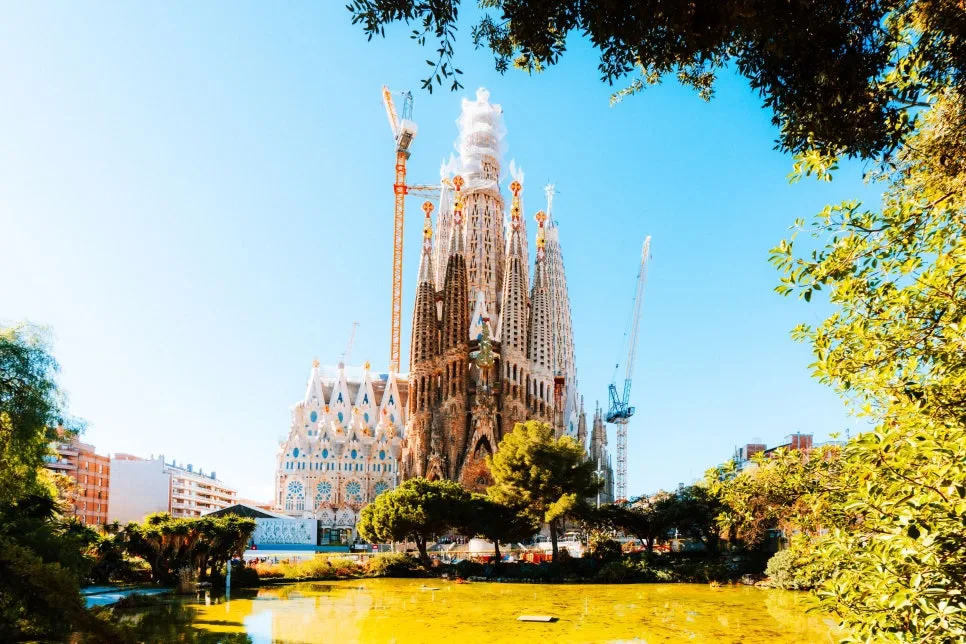 %EC%82%AC%EA%B7%B8%EB%9D%BC%EB%8B%A4_%ED%8C%8C%EB%B0%80%EB%A6%AC%EC%95%84_(4)_1.jpg?type=w966