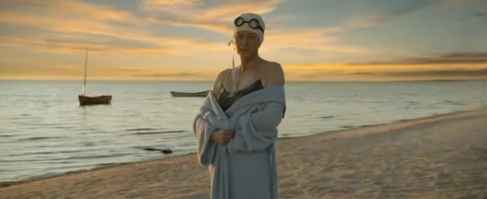 The.Curious.Case.of.Benjamin.Button.DVDSCR.XviD-DEViSE.avi_20150401_230840.838.jpg?type=w2