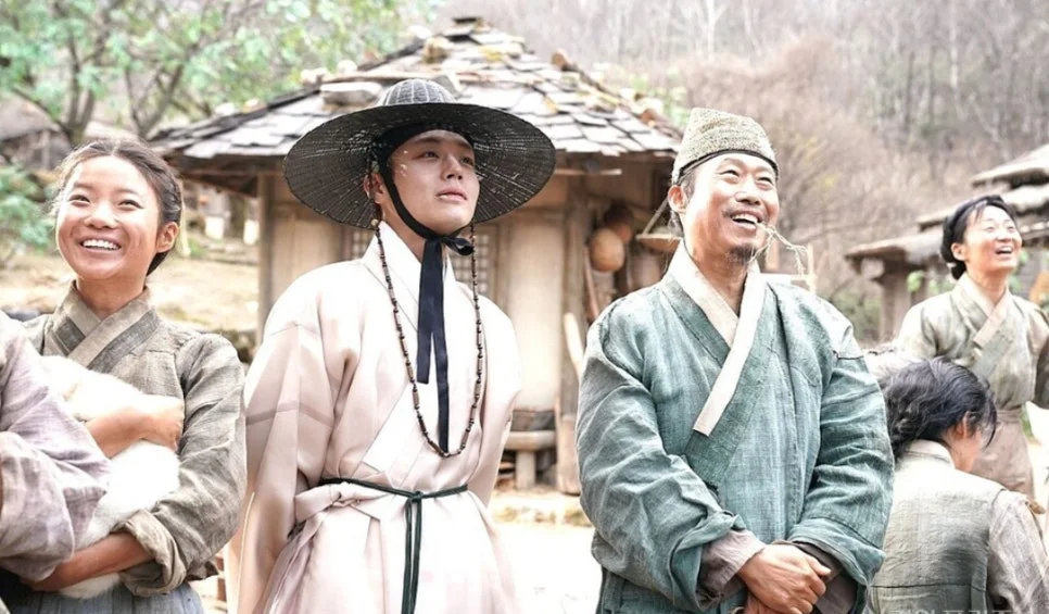 %EC%99%95%EA%B3%BC%EC%82%AC%EB%8A%94%EB%82%A8%EC%9E%90_%EC%9C%A0%ED%95%B4%EC%A7%84_%EB%B0%95%EC%A7%80%ED%9B%88_(6).jpg?type=w966