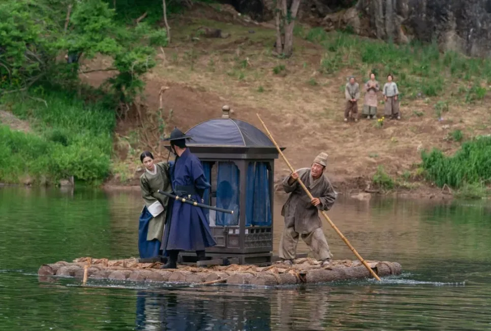 %EC%99%95%EA%B3%BC%EC%82%AC%EB%8A%94%EB%82%A8%EC%9E%90_%EC%9C%A0%ED%95%B4%EC%A7%84_%EB%B0%95%EC%A7%80%ED%9B%88_(7).jpg?type=w966