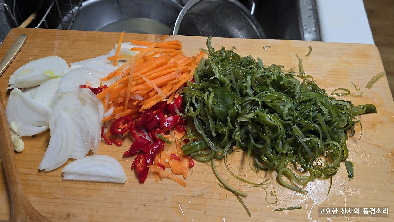 img.png?credential=yqXZFxpELC7KVnFOS48ylbz2pIh7yKj8&expires=1774969199&allow_ip=&allow_referer=&signature=dEkVwbqiEFpJHcoGGFoIoOikhSM%3D