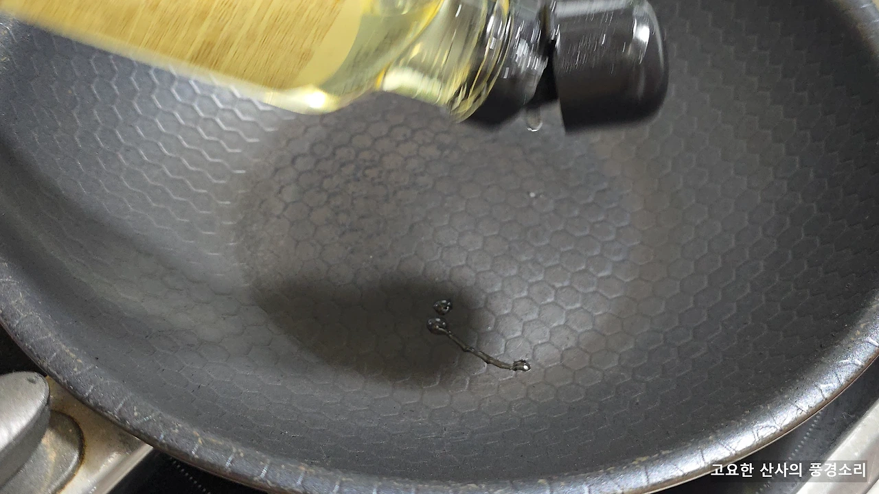 img.png?credential=yqXZFxpELC7KVnFOS48ylbz2pIh7yKj8&expires=1774969199&allow_ip=&allow_referer=&signature=W2vFdwQ%2BxoVVJR%2FHRpw2e7x0hHM%3D