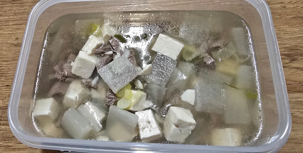 img.png?credential=yqXZFxpELC7KVnFOS48ylbz2pIh7yKj8&expires=1772290799&allow_ip=&allow_referer=&signature=eYIgyfNlHp%2FfM5t3rw3EHL4j2GI%3D