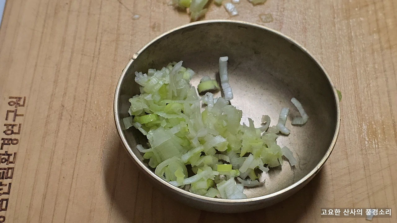 img.png?credential=yqXZFxpELC7KVnFOS48ylbz2pIh7yKj8&expires=1774969199&allow_ip=&allow_referer=&signature=h64P85DpW%2F%2Flmd5TaubEETGHDzU%3D