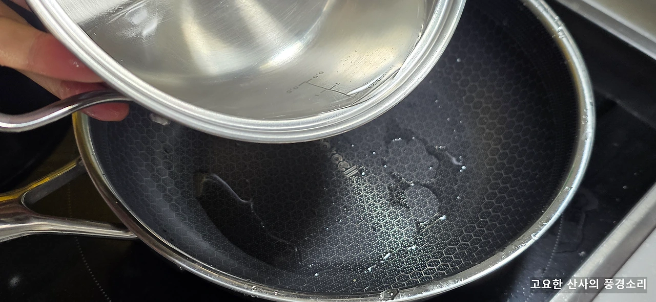 img.png?credential=yqXZFxpELC7KVnFOS48ylbz2pIh7yKj8&expires=1774969199&allow_ip=&allow_referer=&signature=OK6rZPuEqn384jsa9TsWoiXXymE%3D